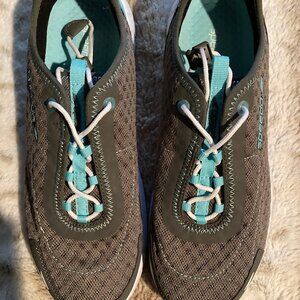 Speedo Hybrid Watercross Land and Water Sneakers Size 9